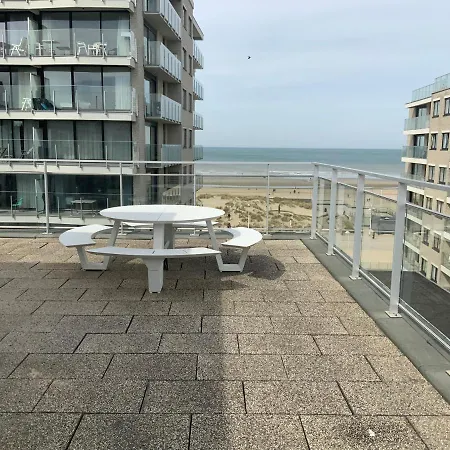 Apartment Sea View Penthouse De Panne