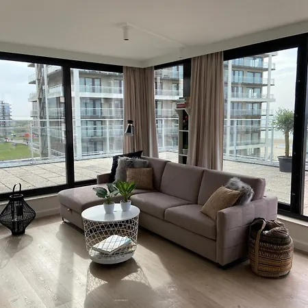 Sea View Penthouse 아파트 *